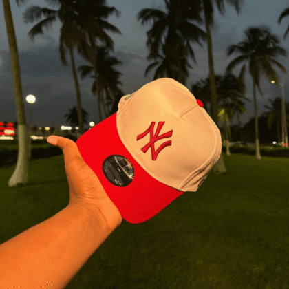 Casquette Empire Bicolore : Boostez votre Style Streetwear
