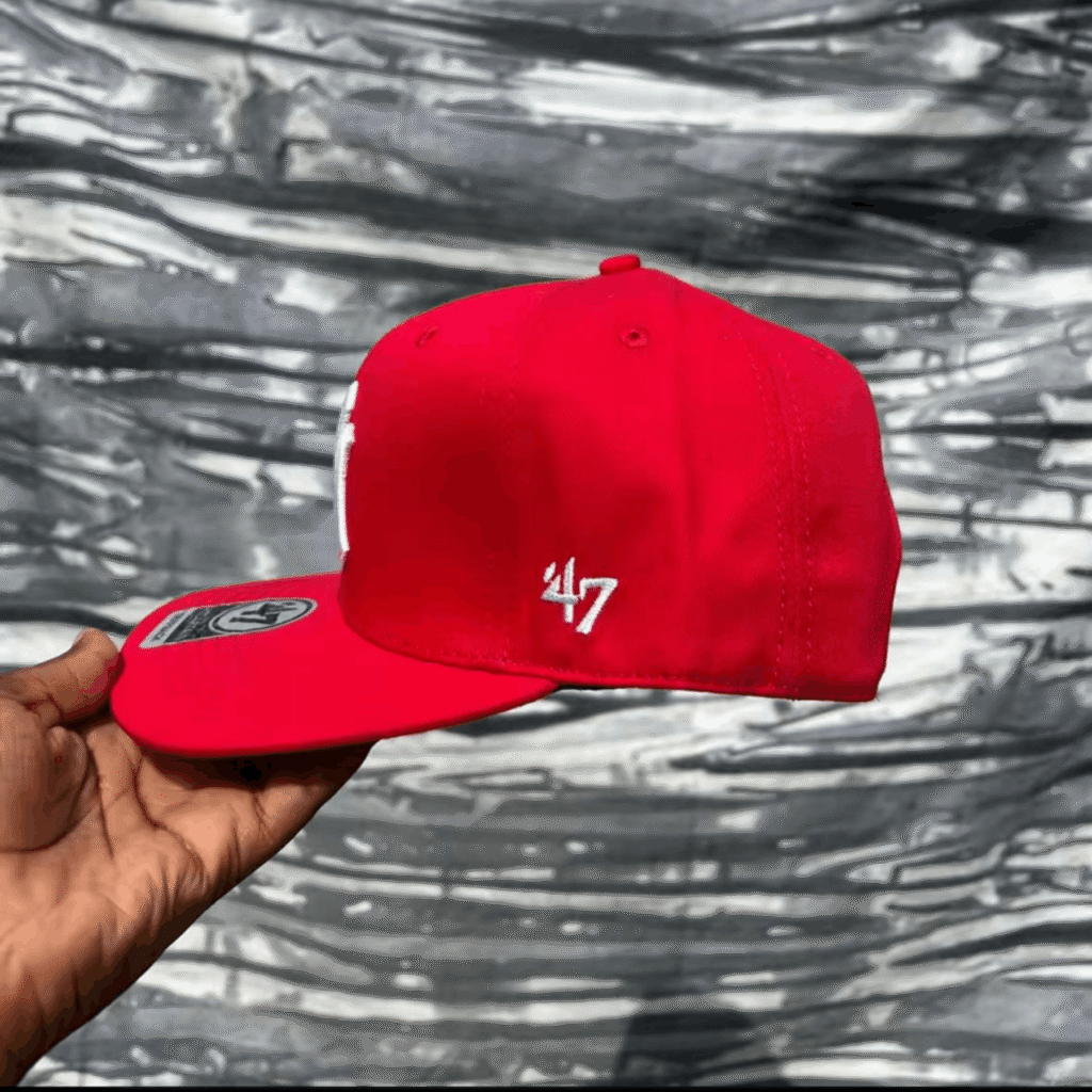 LA Scarlet Elite – L'Audace du Rouge Royal Fidèle