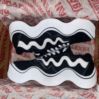 MSCHF Wavy Baby – L'Audace du Design Ondulé